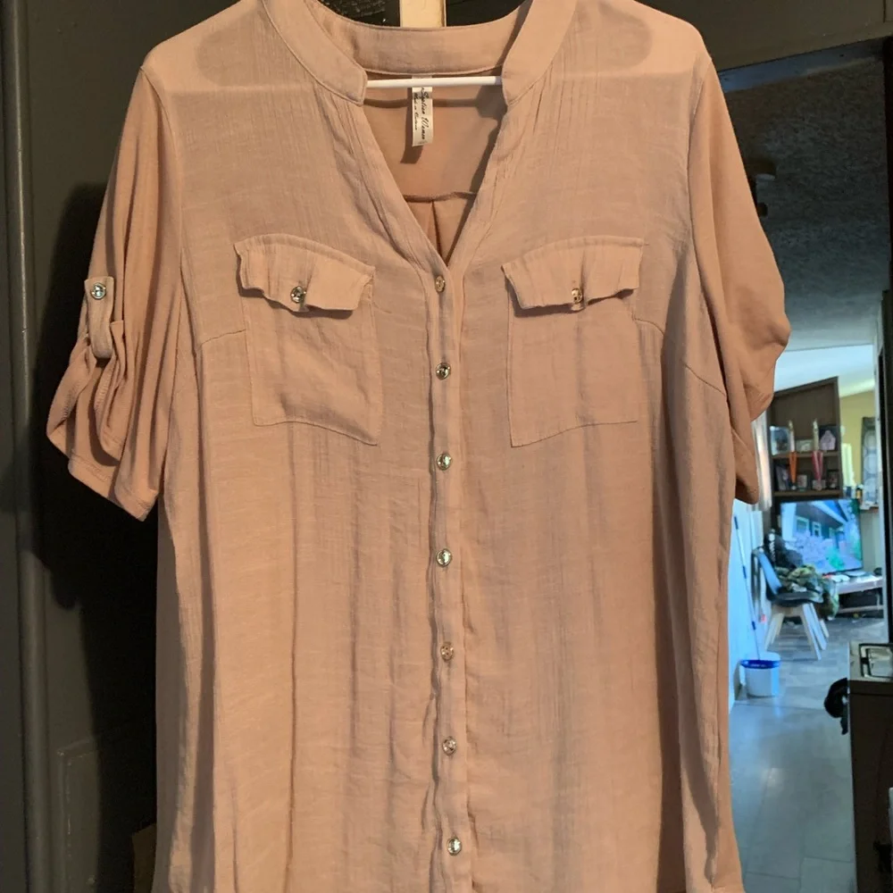 Button down shirt - Picture 1 of 1
